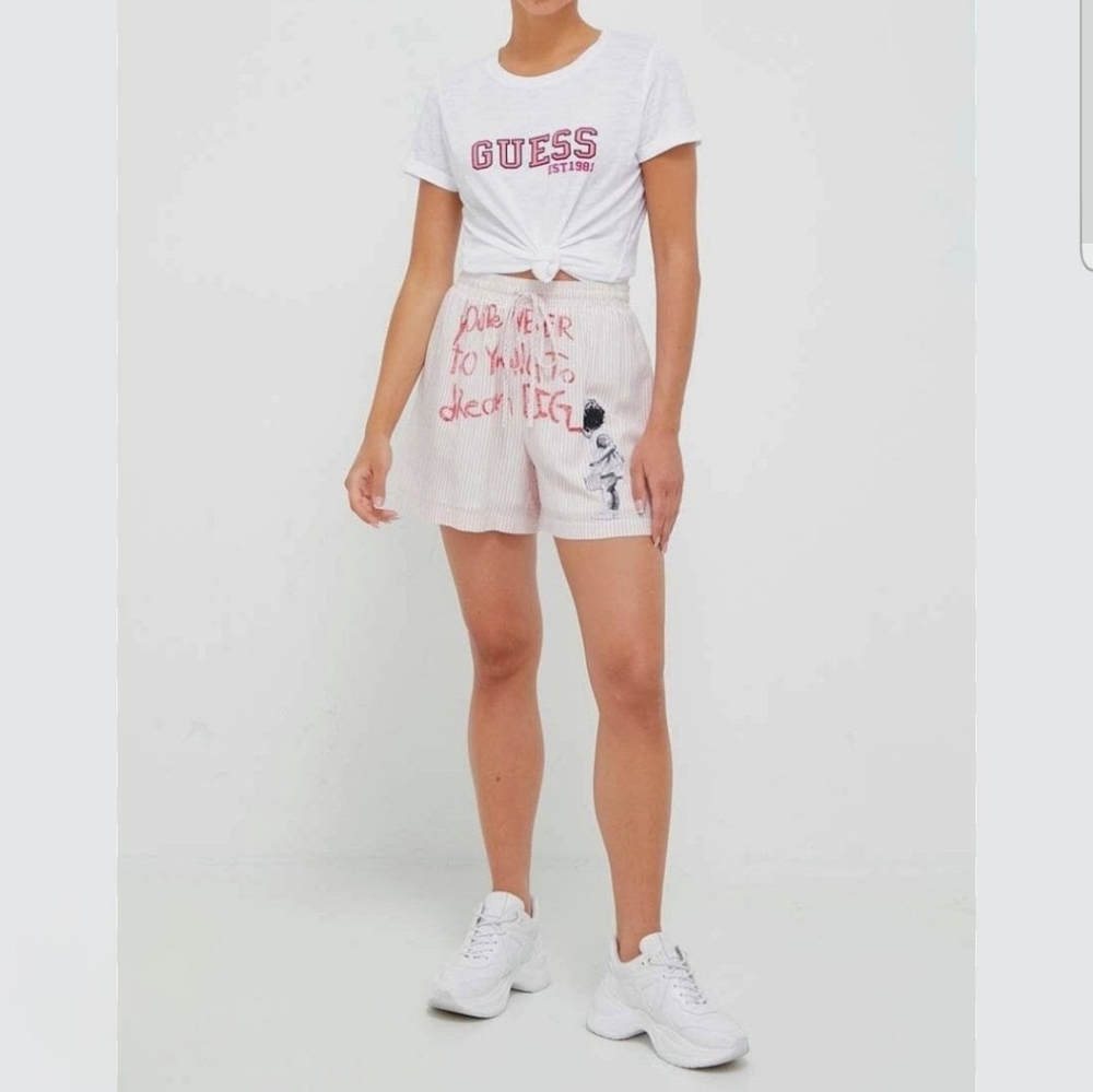 GUESS X BRANDALISED BANKSY COLAB Dream Big Stripe Shorts - Picture 8 of 14
